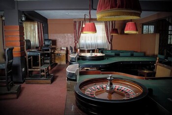 the coconut grill hotels