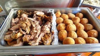 the coconut grill hotels