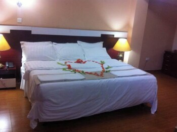 the coconut grill hotels