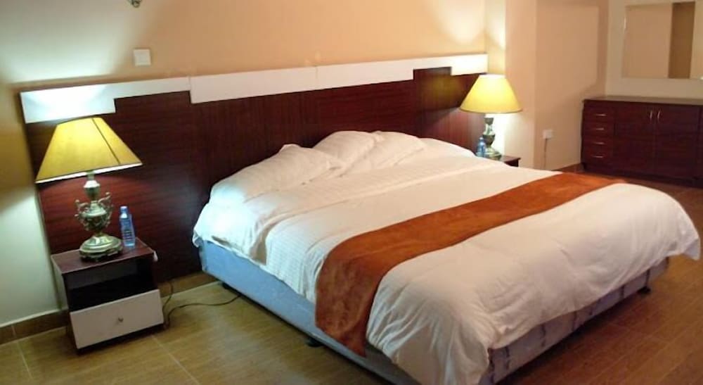 the coconut grill hotels