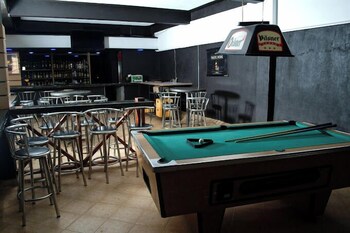 the coconut grill hotels