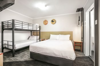 nightcap at jamison hotel