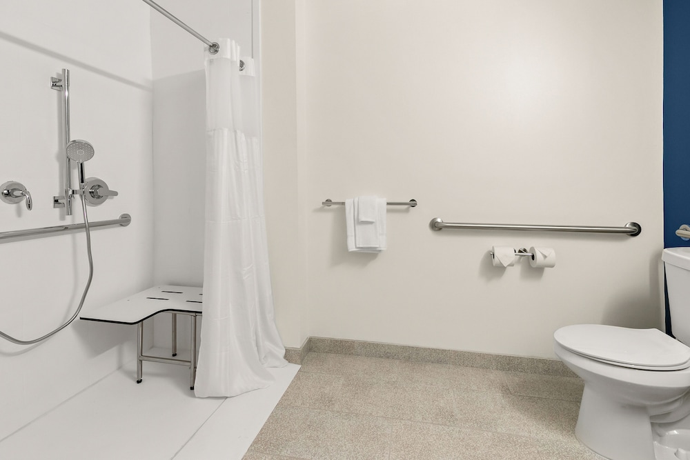 spark by hilton commerce ga