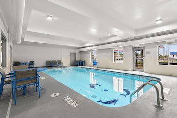 spark by hilton commerce ga