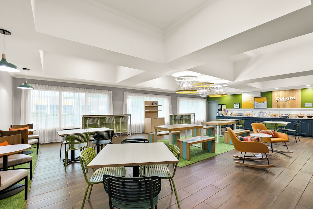 spark by hilton commerce ga