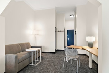 spark by hilton commerce ga