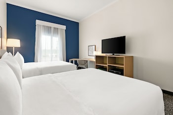 spark by hilton commerce ga