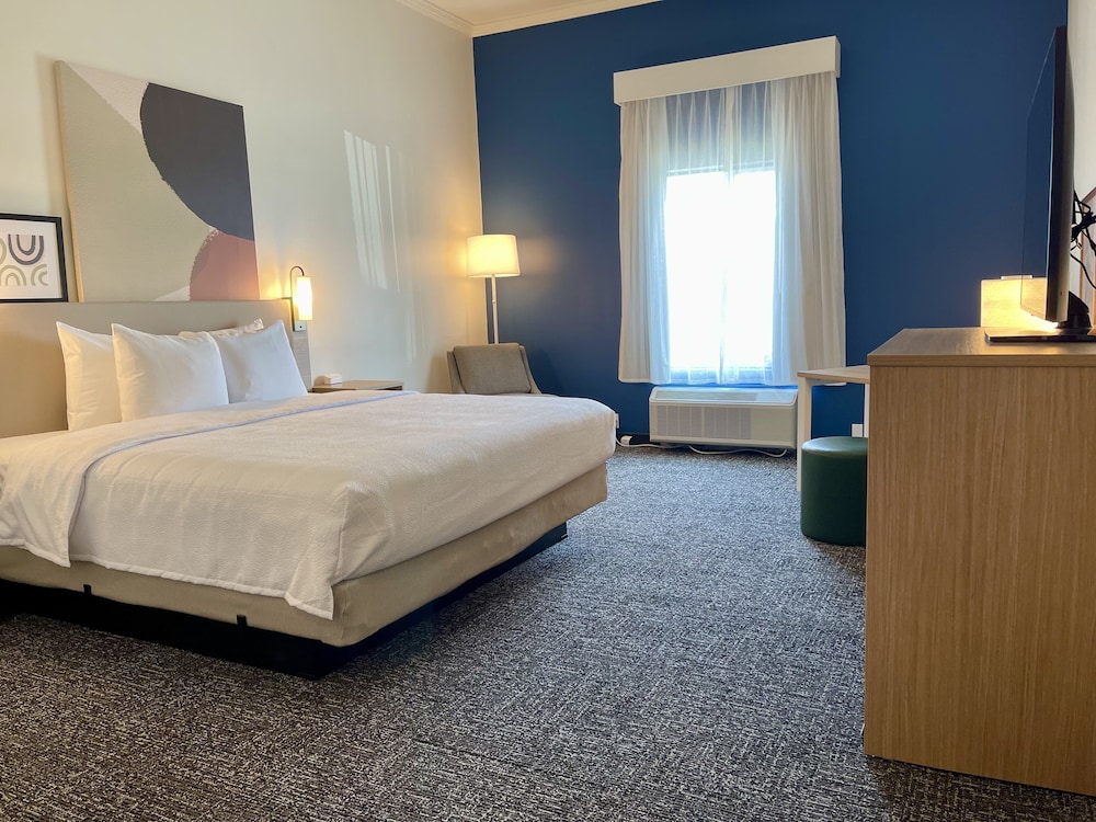 spark by hilton commerce ga