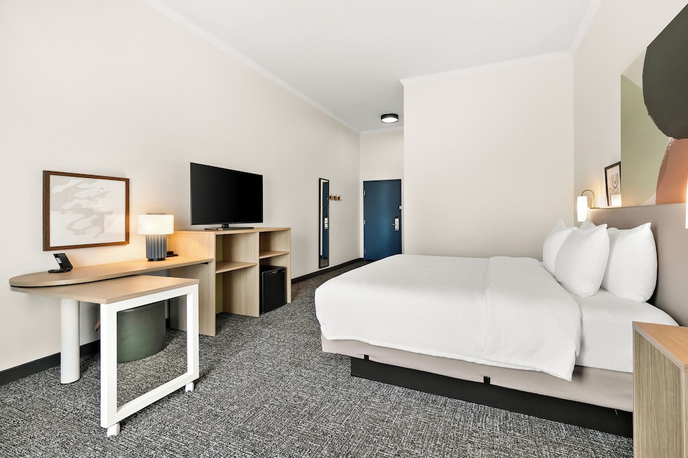 spark by hilton commerce ga