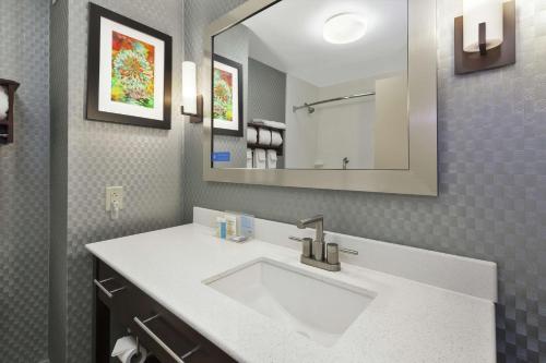 hampton inn clinton