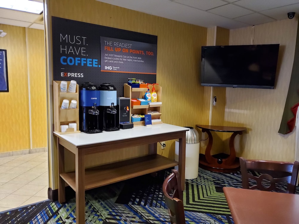 holiday inn express and suites gahanna columbus airport by ihg