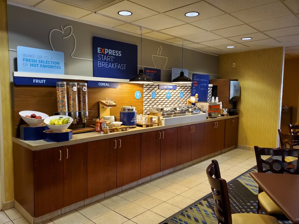 holiday inn express and suites gahanna columbus airport by ihg