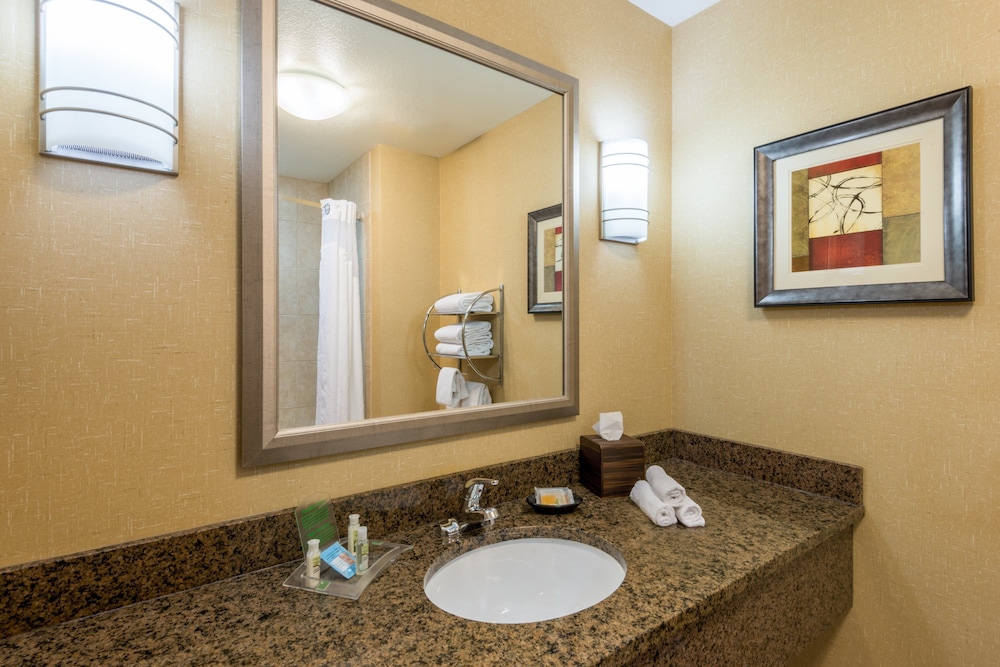holiday inn and suites grand junction by ihg