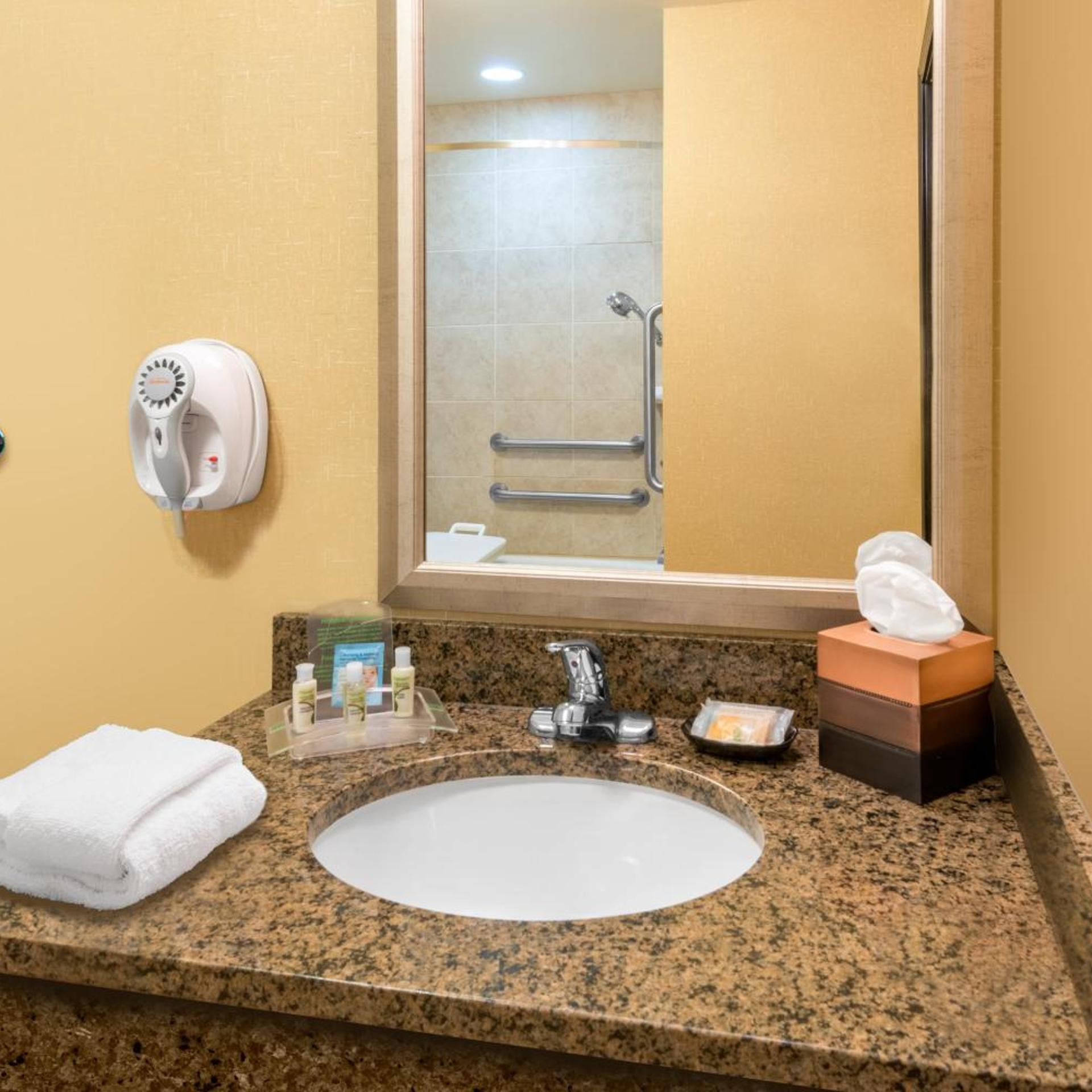 holiday inn and suites grand junction by ihg