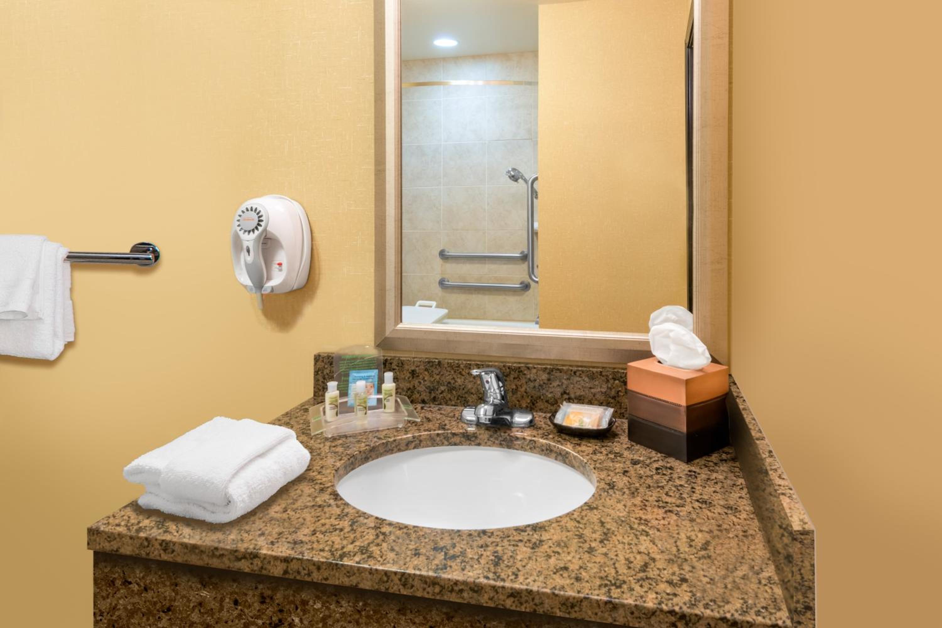 holiday inn and suites grand junction by ihg