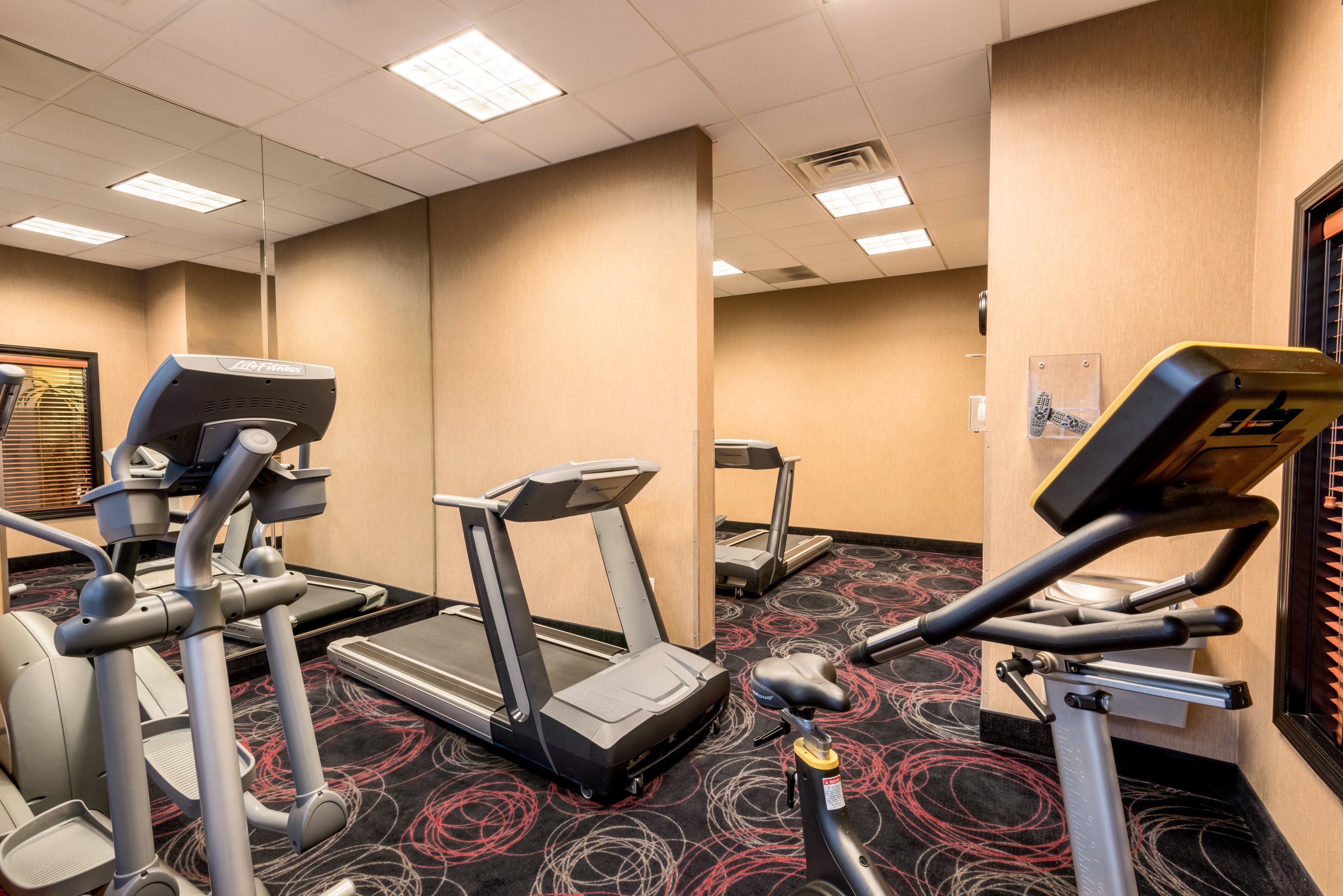 holiday inn and suites grand junction by ihg