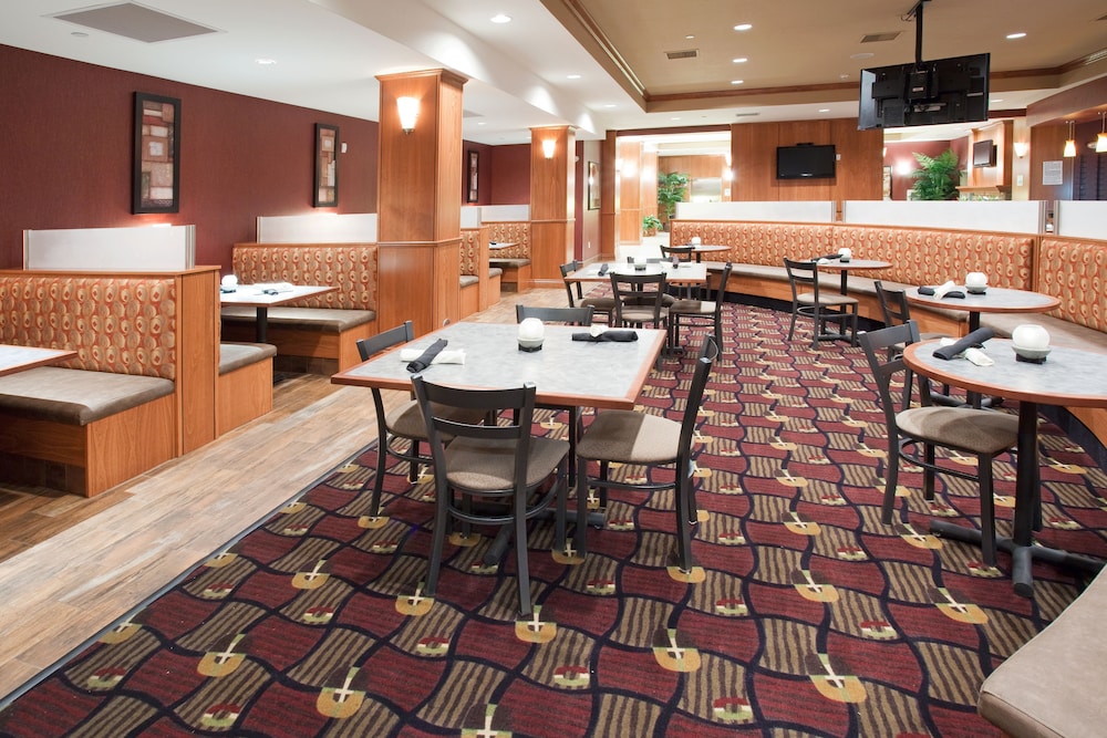 holiday inn and suites grand junction by ihg