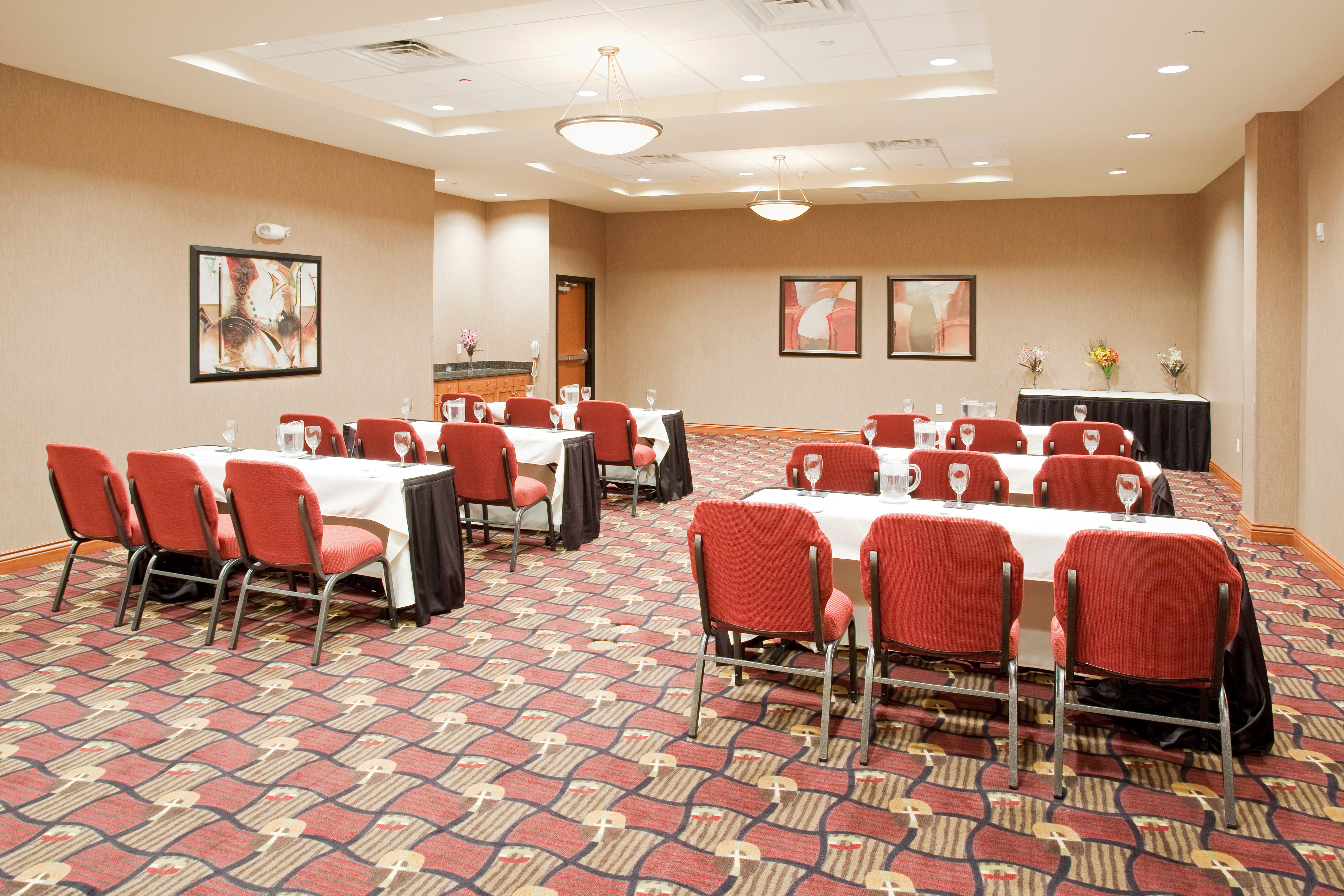 holiday inn and suites grand junction by ihg