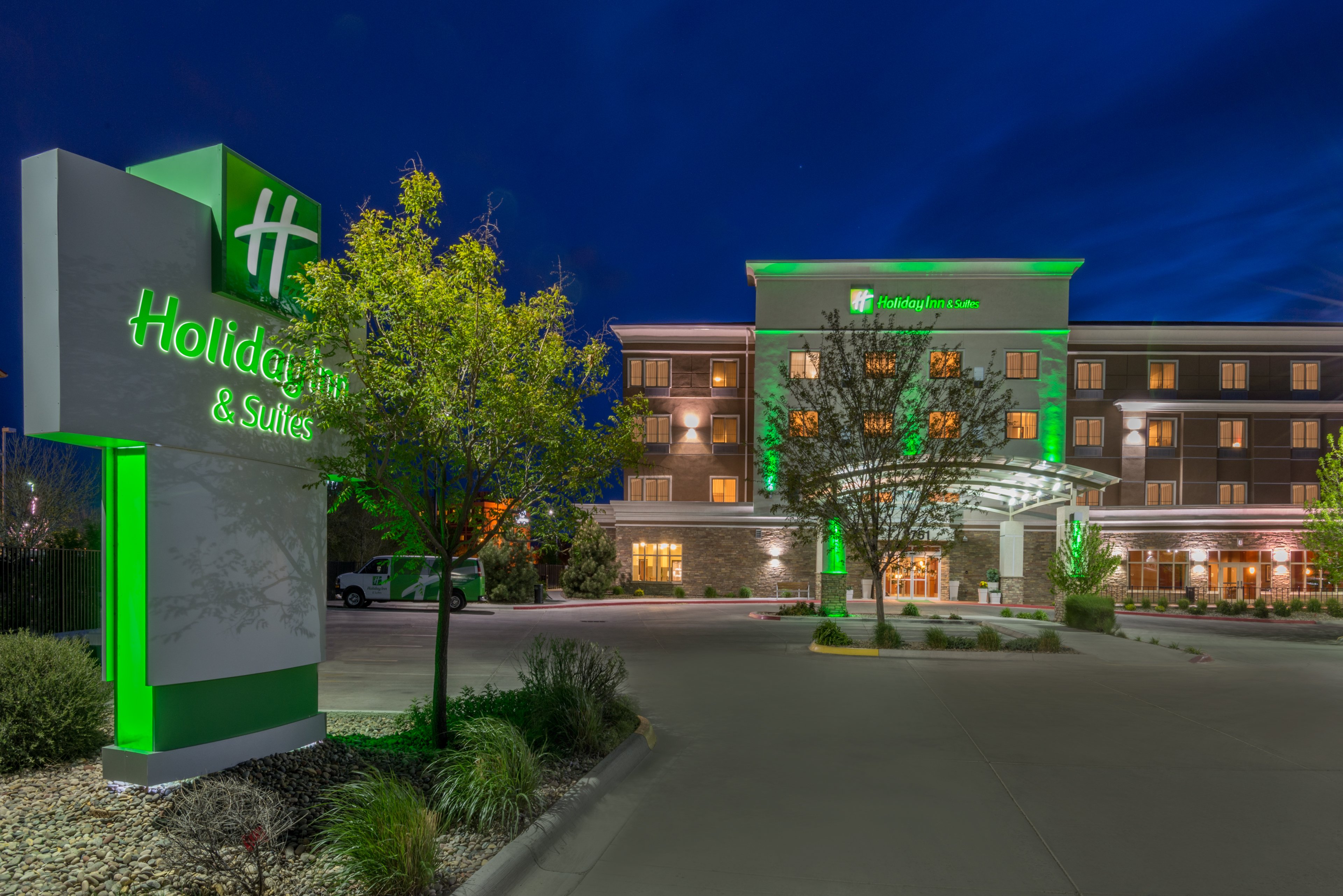 holiday inn and suites grand junction by ihg