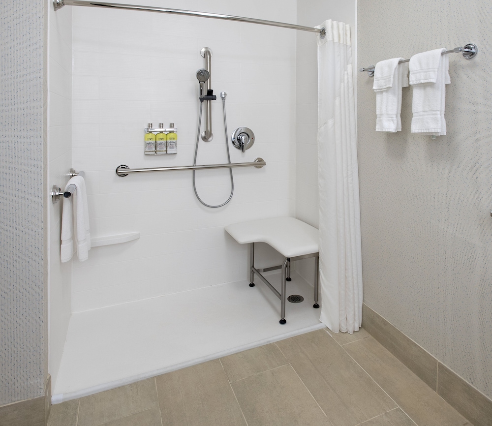 holiday inn express hotel and suites great barrington by ihg