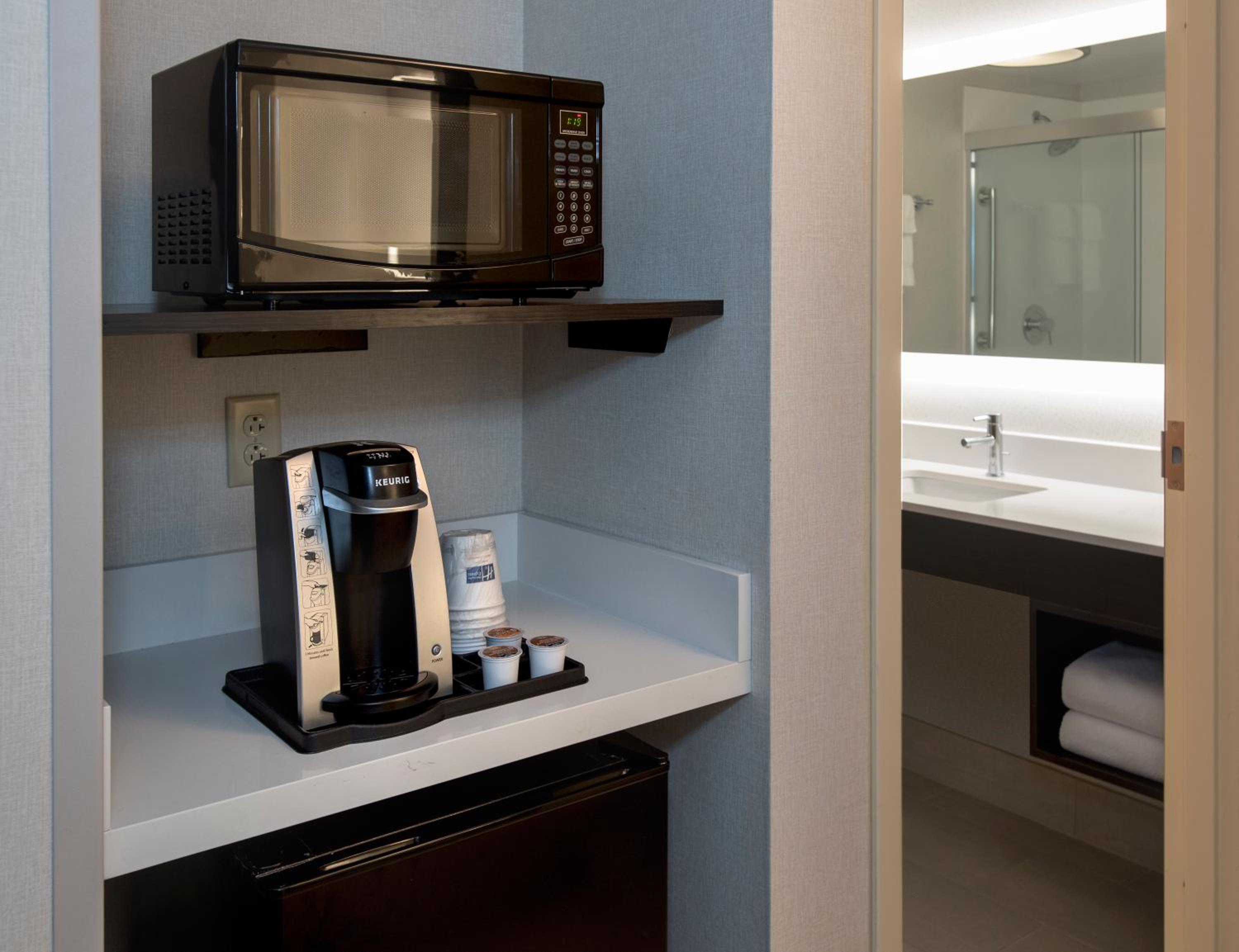 holiday inn express hotel and suites great barrington by ihg