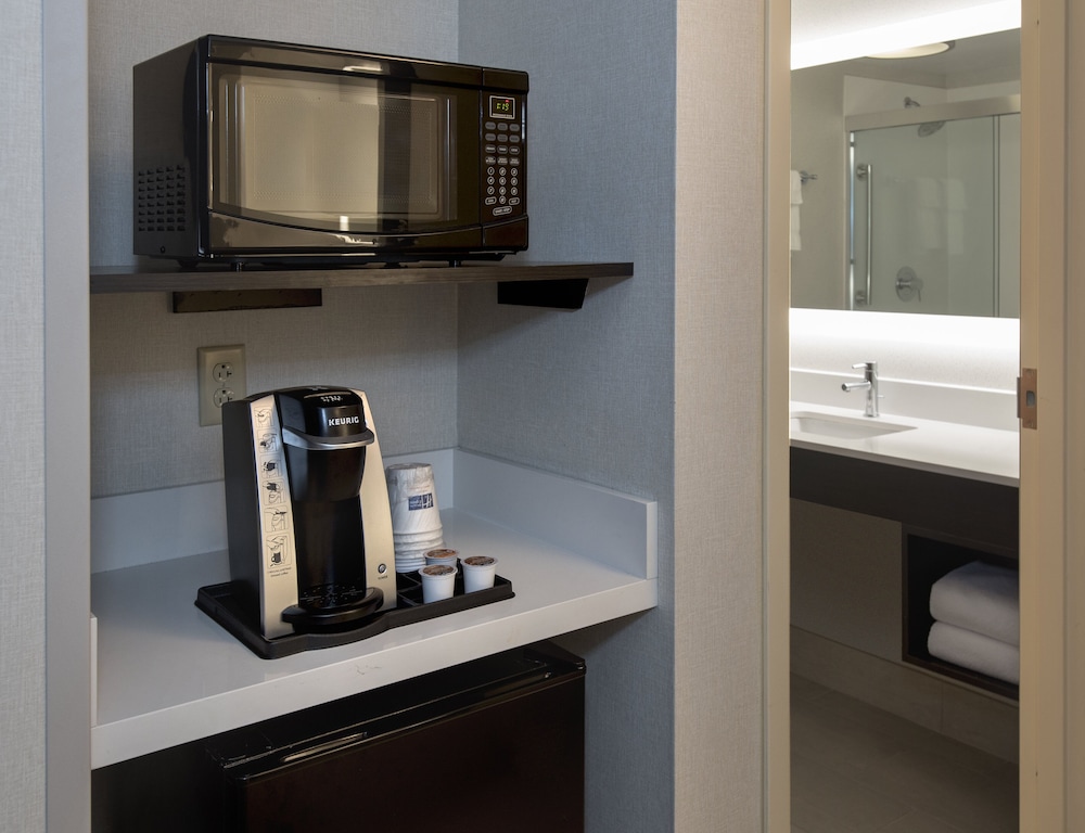 holiday inn express hotel and suites great barrington by ihg