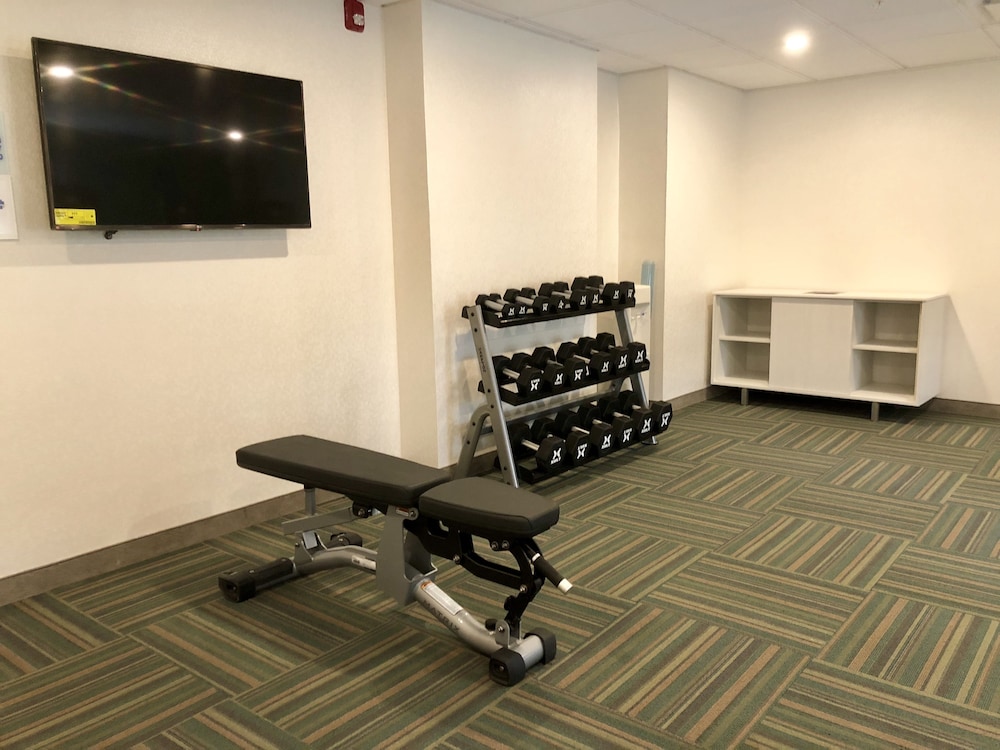 holiday inn express hotel and suites great barrington by ihg
