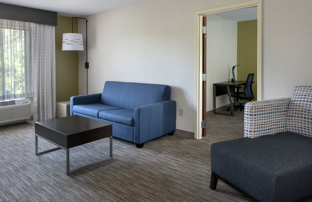 holiday inn express hotel and suites great barrington by ihg