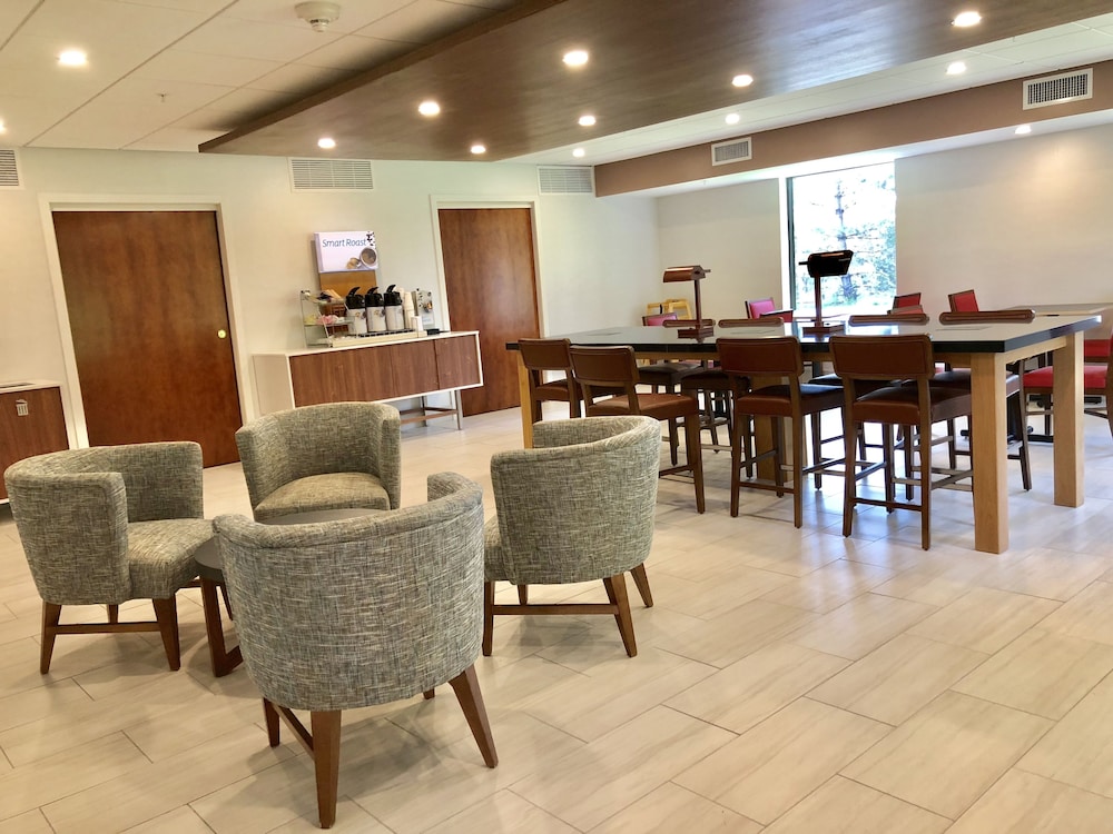 holiday inn express hotel and suites great barrington by ihg