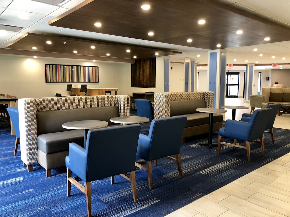 holiday inn express hotel and suites great barrington by ihg