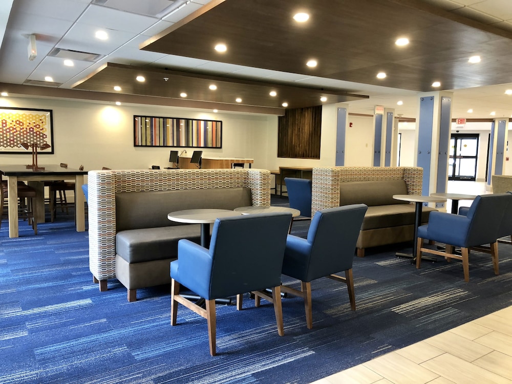holiday inn express hotel and suites great barrington by ihg