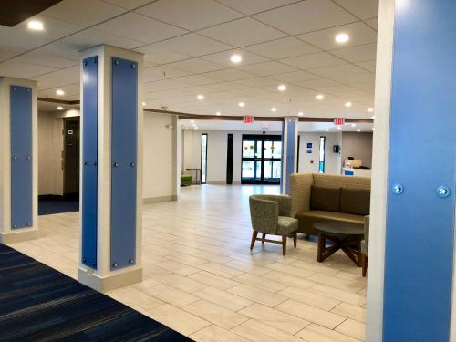 holiday inn express hotel and suites great barrington by ihg