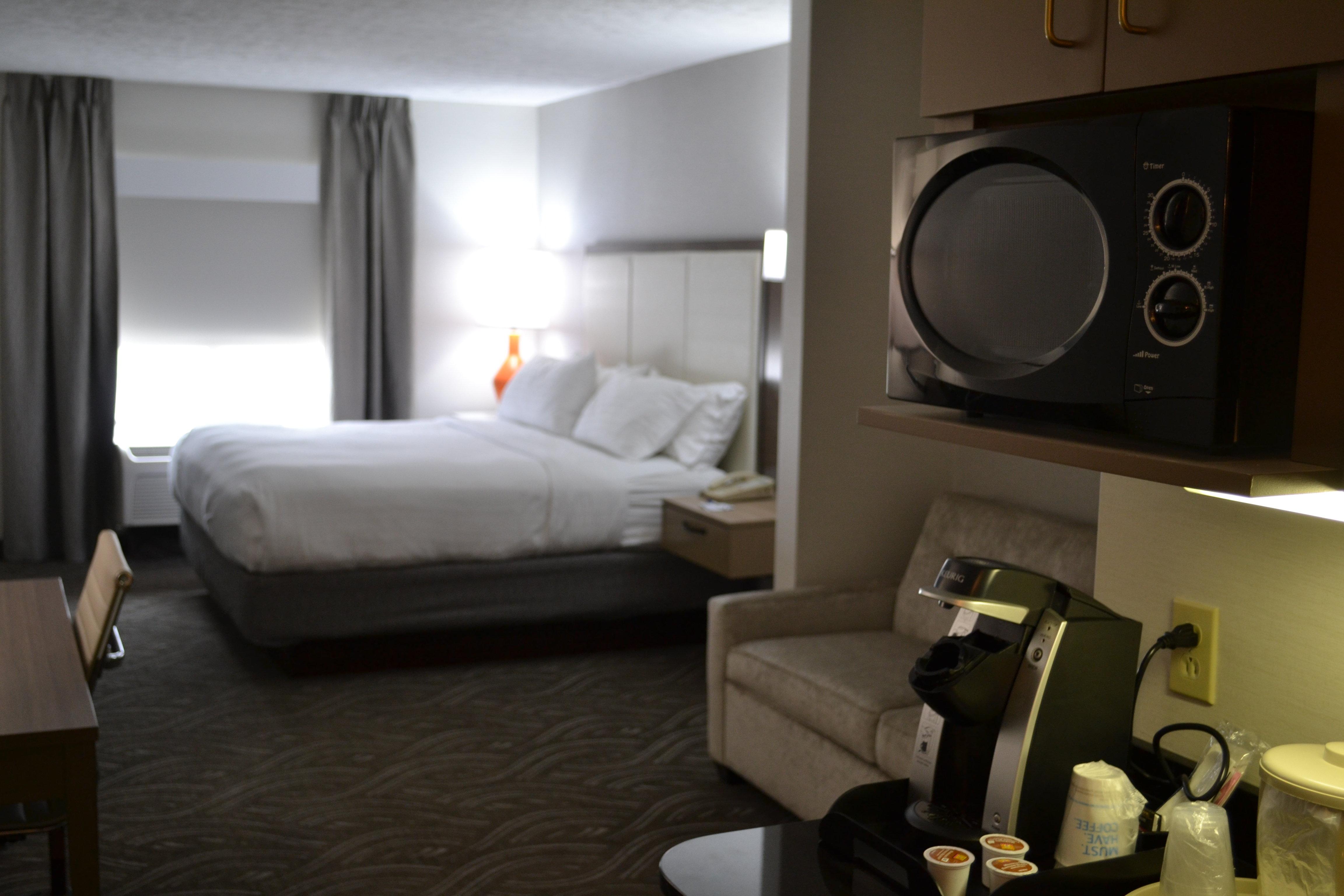 holiday inn express and suites kent state university