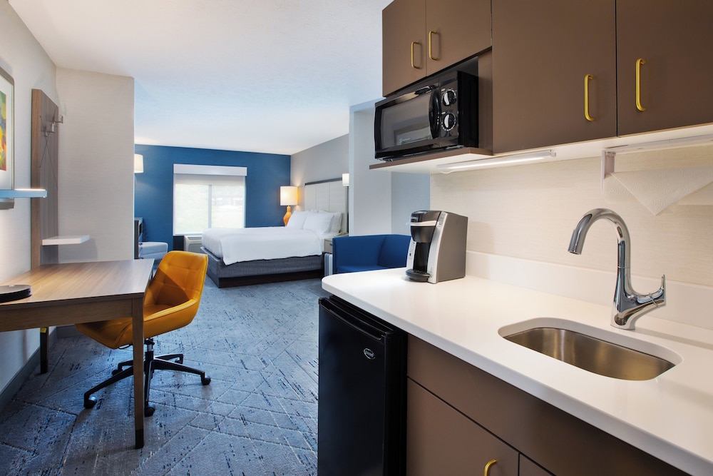 holiday inn express and suites kent state university