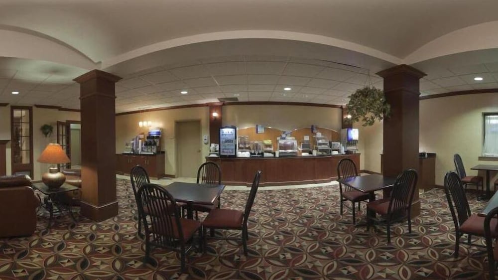 holiday inn express and suites kent state university