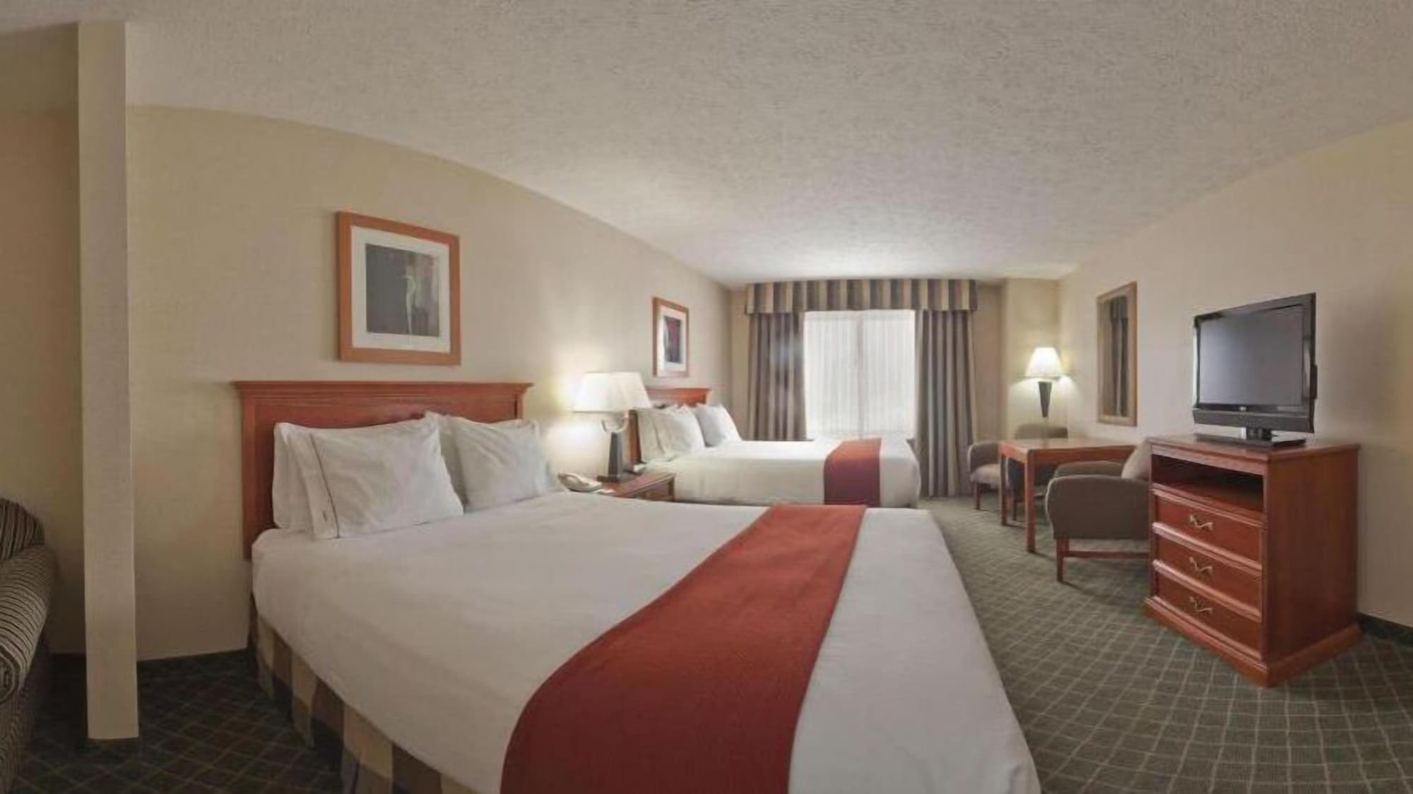 holiday inn express and suites kent state university