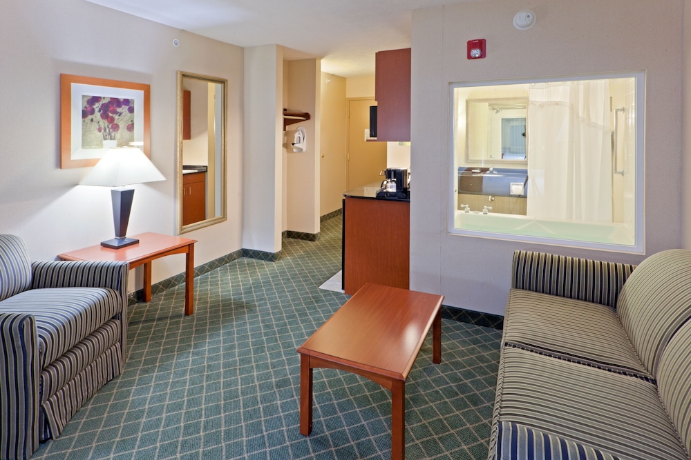 holiday inn express and suites kent state university