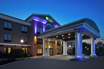 holiday inn express and suites kent state university