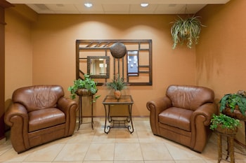 Holiday Inn Express & Suites Kent State University,Cleveland>>Akron,3 star