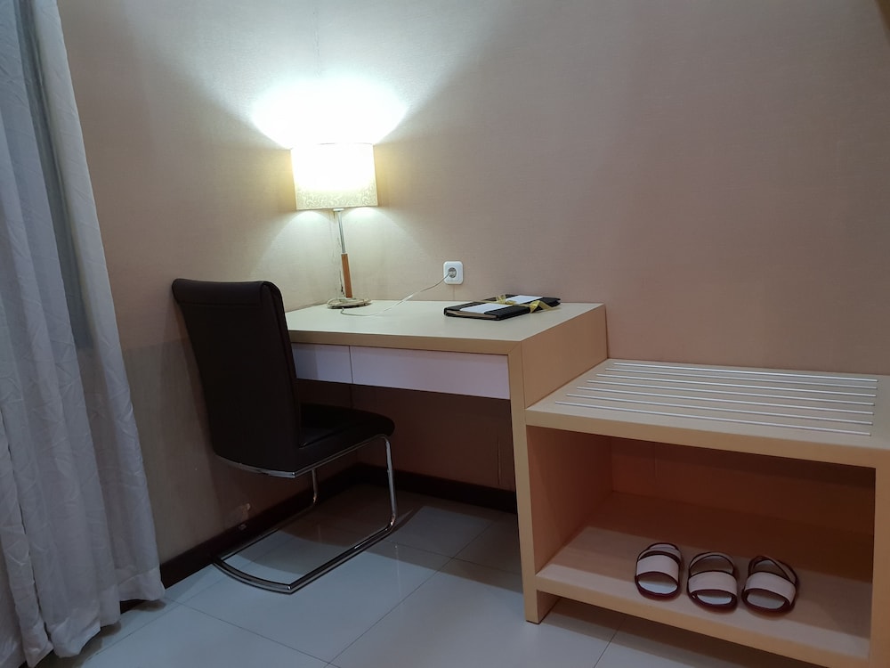 hotel scarlet kebon kawung