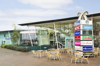ramada by wyndham cobham