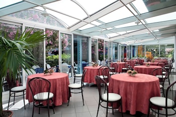 hotel felix