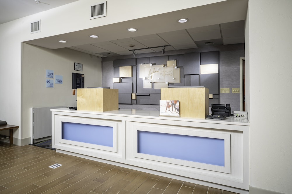 holiday inn express clayton by ihg