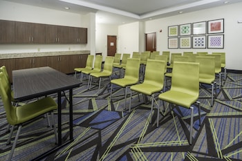 Holiday Inn Express Clayton By Ihg,Clayton>>Cape Fear River,3 star