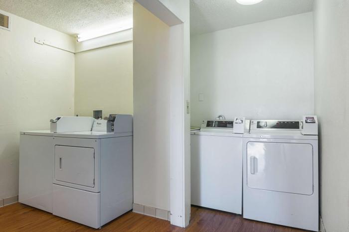 motel 6 newnan ga