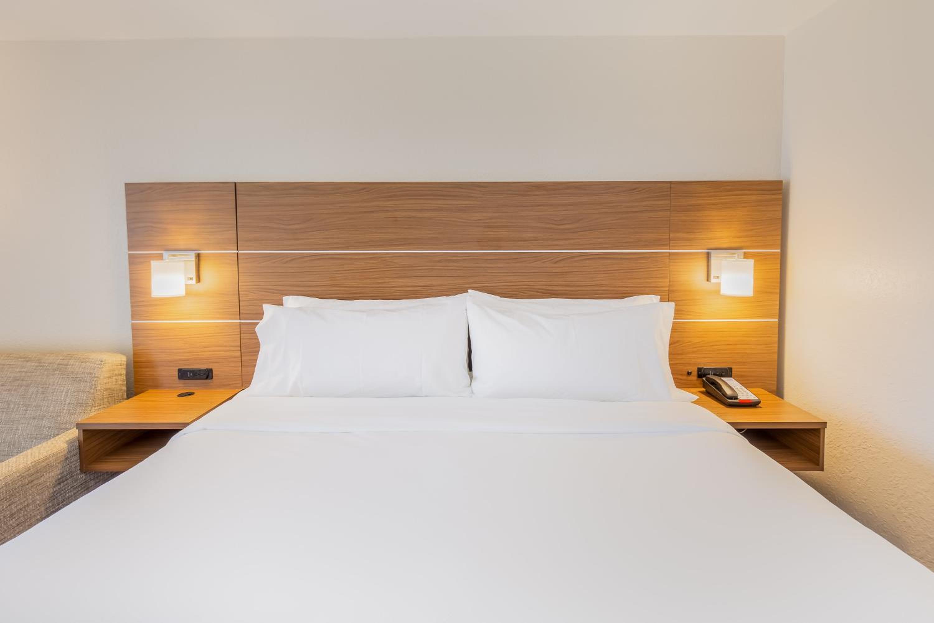 holiday inn express orange beach by ihg