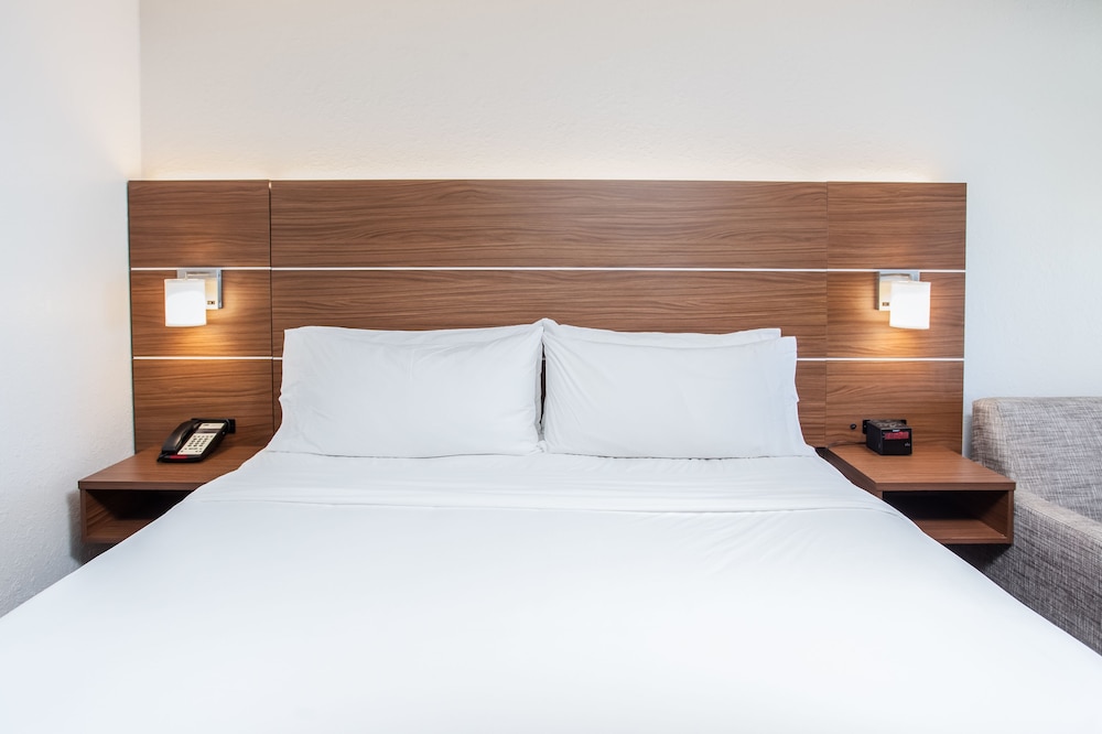holiday inn express orange beach by ihg