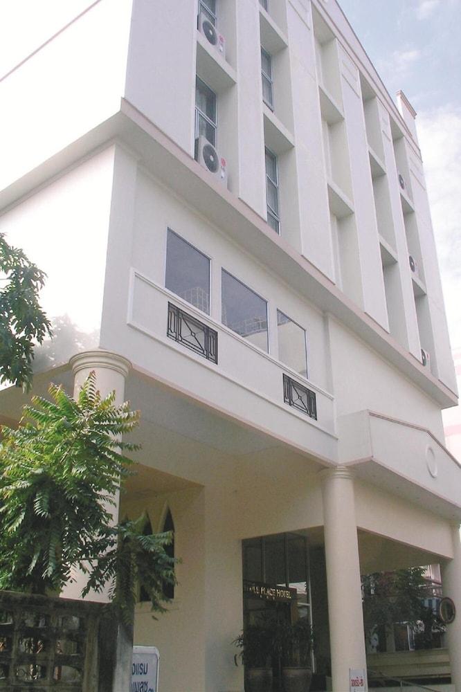 people place boutique in town hotel