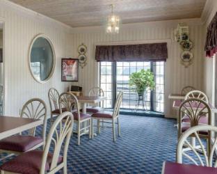 Econo Lodge Inn & Suites,Neshoba County>>Louisville,2 star
