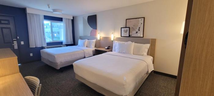 spark by hilton santa nella on i 5